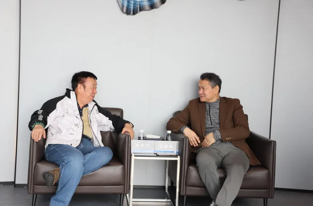 內(nèi)蒙古社會(huì)組織總會(huì)領(lǐng)導(dǎo)一行蒞臨逸馬產(chǎn)業(yè)集團(tuán)，共謀區(qū)域經(jīng)濟(jì)發(fā)展