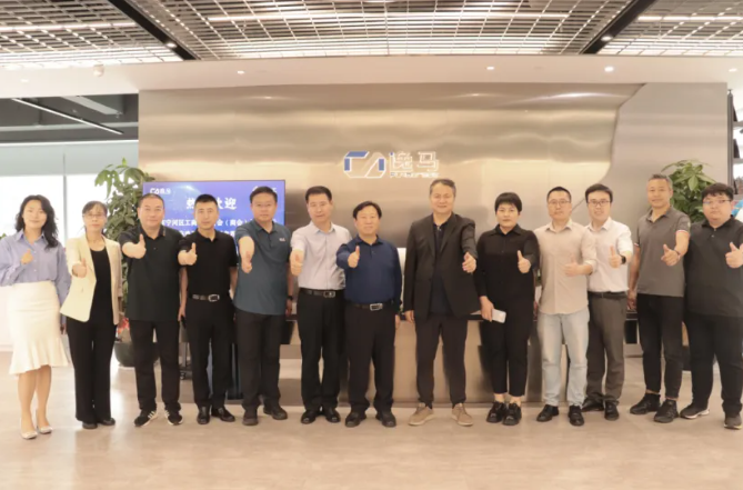 天津市寧河區(qū)區(qū)委常委、統(tǒng)戰(zhàn)部部長(zhǎng)王智東一行蒞臨逸馬產(chǎn)業(yè)集團(tuán)參觀交流！