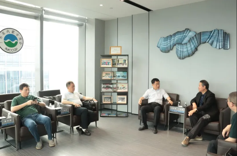 熱烈歡迎內(nèi)蒙古自治區(qū)商務(wù)廳領(lǐng)導(dǎo)蒞臨逸馬產(chǎn)業(yè)集團(tuán)指導(dǎo)、交流