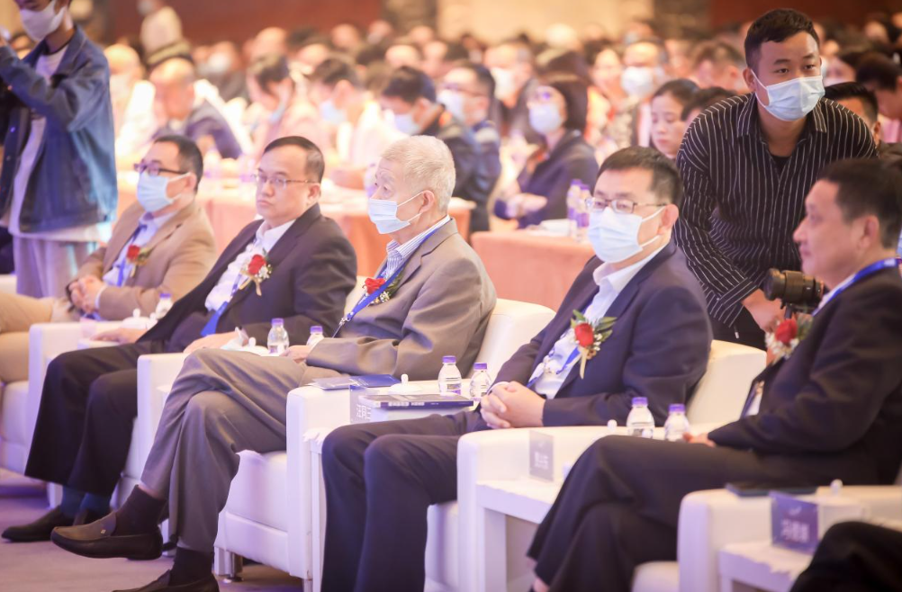 全國(guó)各省市區(qū)代表參加，中國(guó)連鎖節(jié)正成各地連鎖風(fēng)向標(biāo)