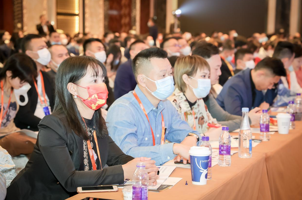 全國(guó)各省市區(qū)代表參加，中國(guó)連鎖節(jié)正成各地連鎖風(fēng)向標(biāo)