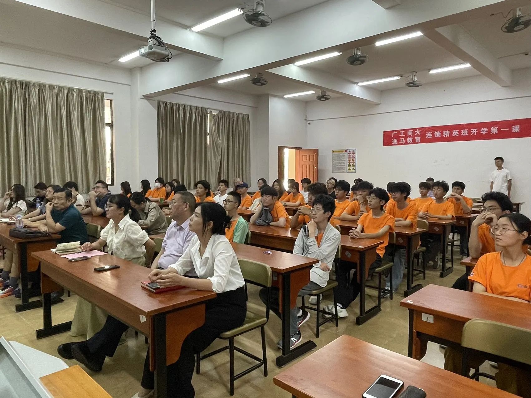 41bc20df-0b57-444b-adc9-ee1d518509a9