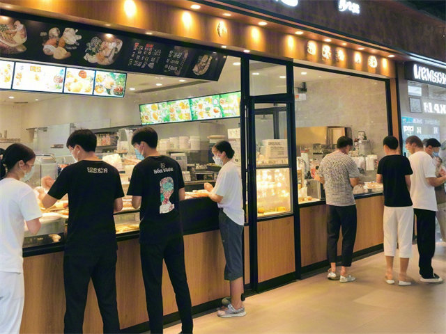 餐飲店如何高效引流與吸引顧客：策略與實(shí)踐