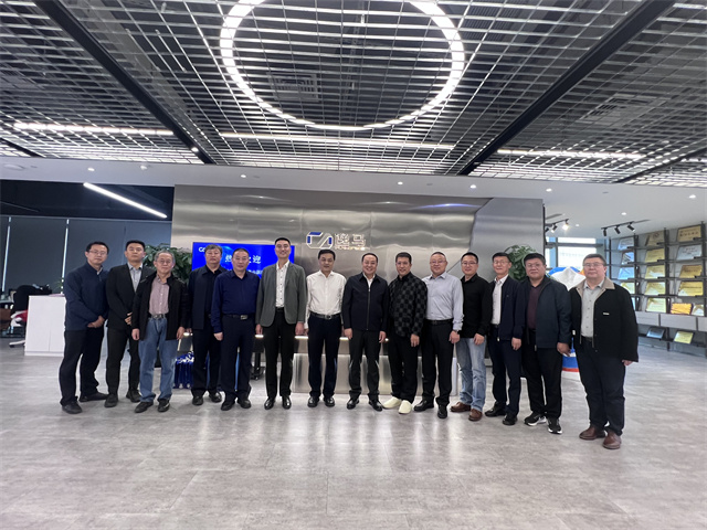 熱烈歡迎內(nèi)蒙古農(nóng)牧廳領(lǐng)導(dǎo)蒞臨逸馬連鎖產(chǎn)業(yè)集團(tuán)指導(dǎo)交流