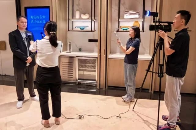 民企進(jìn)邊疆，連鎖賦能｜馬瑞光博士出席內(nèi)蒙古招商座談會(huì)，推動(dòng)蒙粵戰(zhàn)略協(xié)同發(fā)展