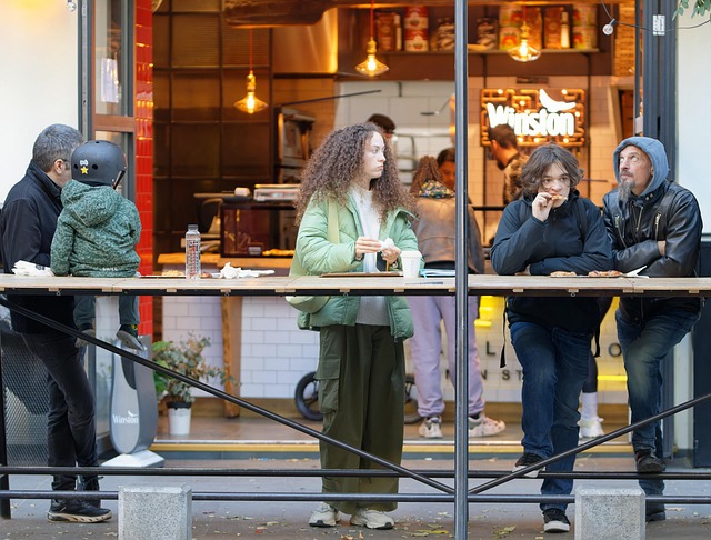 連鎖經(jīng)營(yíng)標(biāo)準(zhǔn)化的難點(diǎn)在哪里？破解規(guī)模復(fù)制背后的隱性挑戰(zhàn)