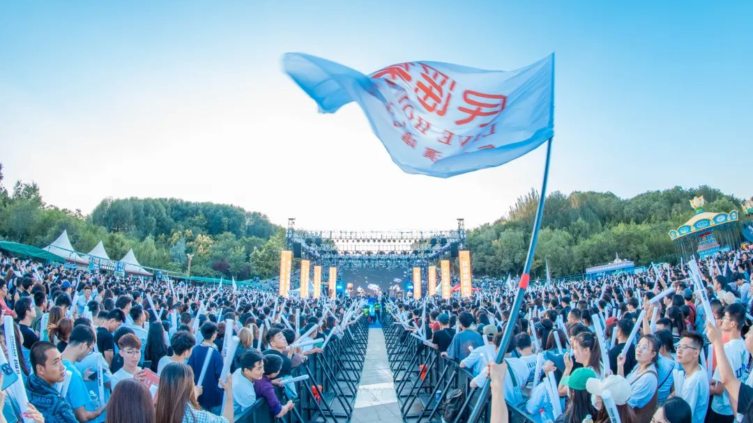 標(biāo)準(zhǔn)化 ≠ 千篇一律：民謠集如何用“人情味”跑出連鎖加速度？