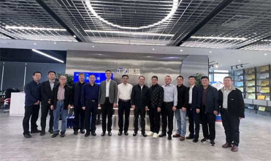 熱烈歡迎內(nèi)蒙古農(nóng)牧廳領(lǐng)導(dǎo)蒞臨逸馬連鎖產(chǎn)業(yè)集團(tuán)指導(dǎo)交流