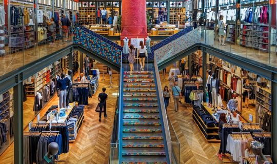 連鎖門(mén)店標(biāo)準(zhǔn)化建設(shè)（連鎖店標(biāo)準(zhǔn)化服務(wù)流程）