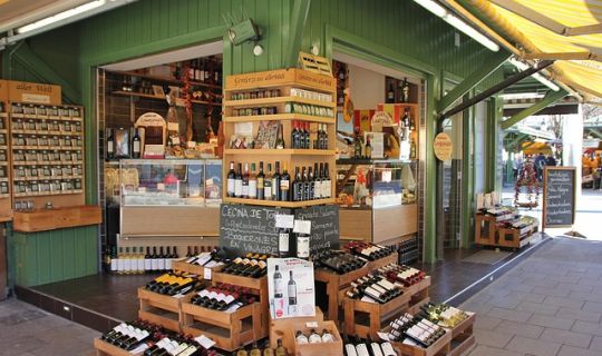 連鎖門店的標(biāo)準(zhǔn)化復(fù)制：效率背后的生意經(jīng)