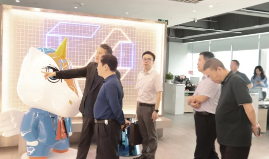 天津市寧河區(qū)區(qū)委常委、統(tǒng)戰(zhàn)部部長王智東一行蒞臨逸馬產(chǎn)業(yè)集團(tuán)參觀交流！