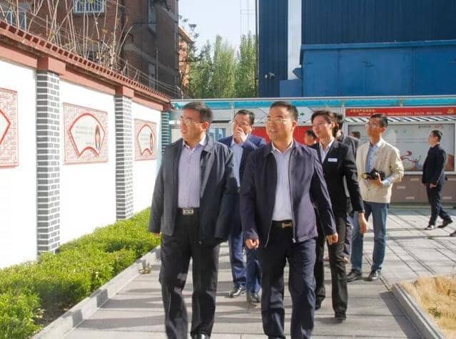 區(qū)委常委、區(qū)紀(jì)委書記、區(qū)監(jiān)委主任王慶峰調(diào)研天意機(jī)械