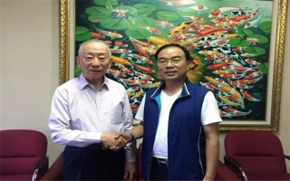 印尼著名僑領(lǐng)、印尼泛印集團(tuán)董事長(zhǎng)、印尼總統(tǒng)大學(xué)創(chuàng)辦人-李文光